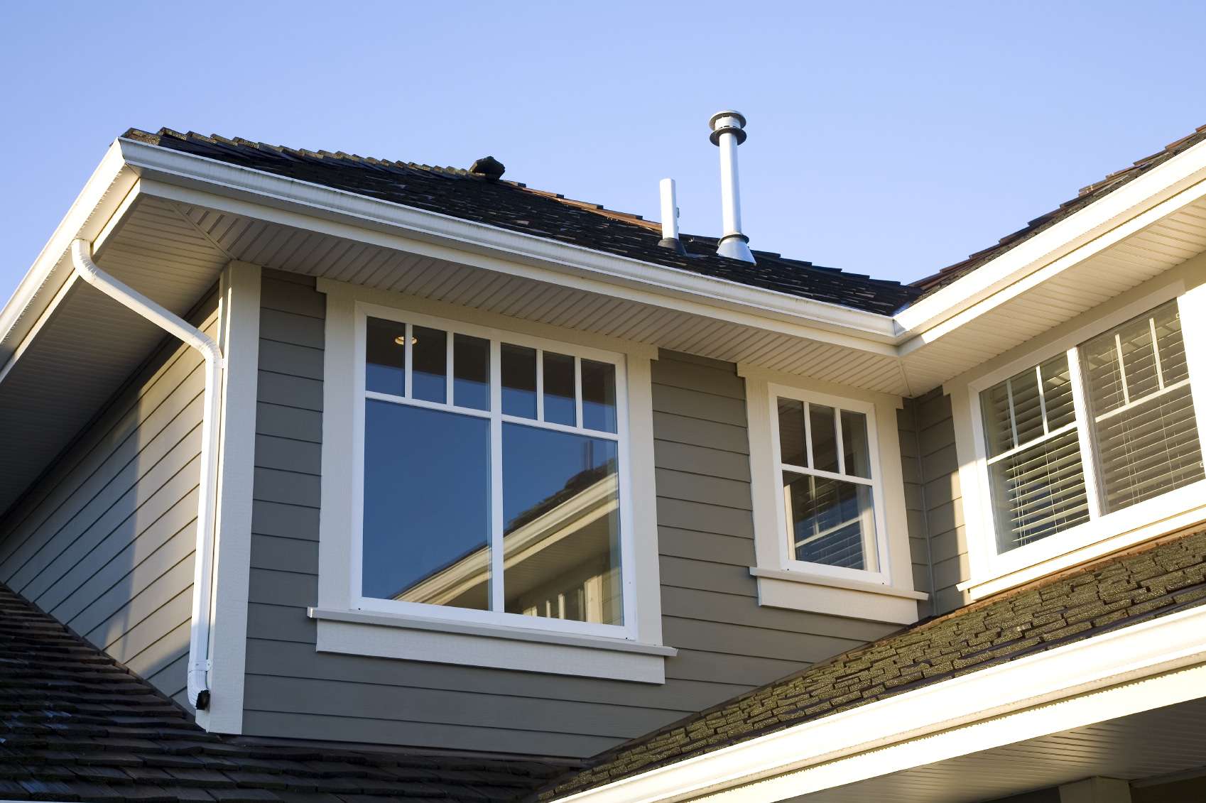 When to Replace Your Home’s Roof, Gutters and Windows